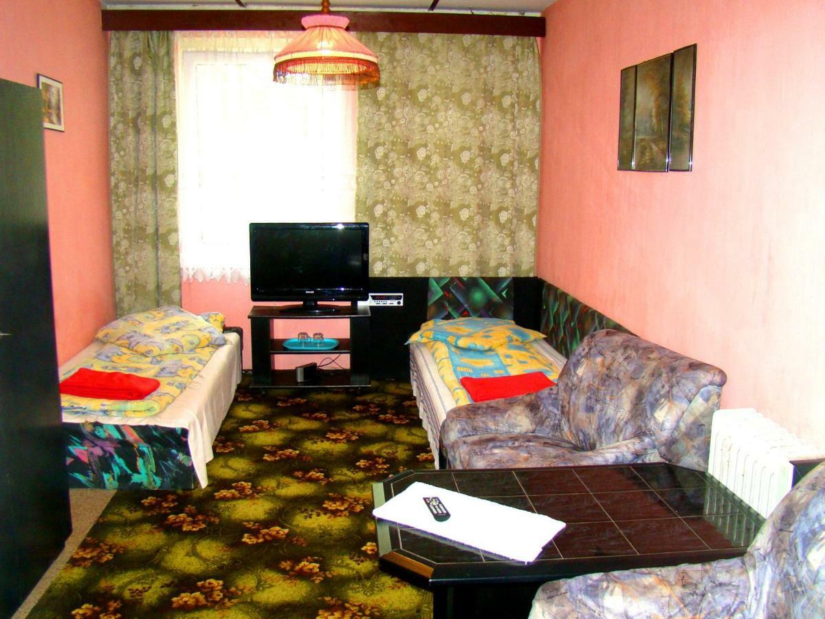Osrodek Wypoczynkowy Oaza Hotel Kuznica Zbaska Buitenkant foto